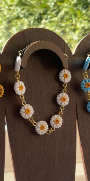 Miniatyrbilde: Blomsterarmbånd