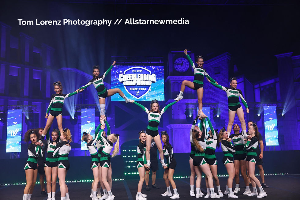 Ich liebe... Cheerleading! Ein Blick hinter die PomPoms.