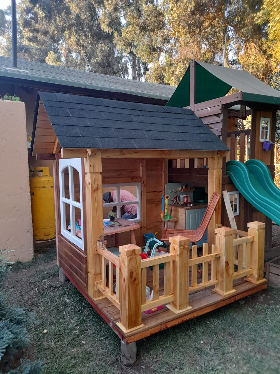 Ampliación de casita de juegos