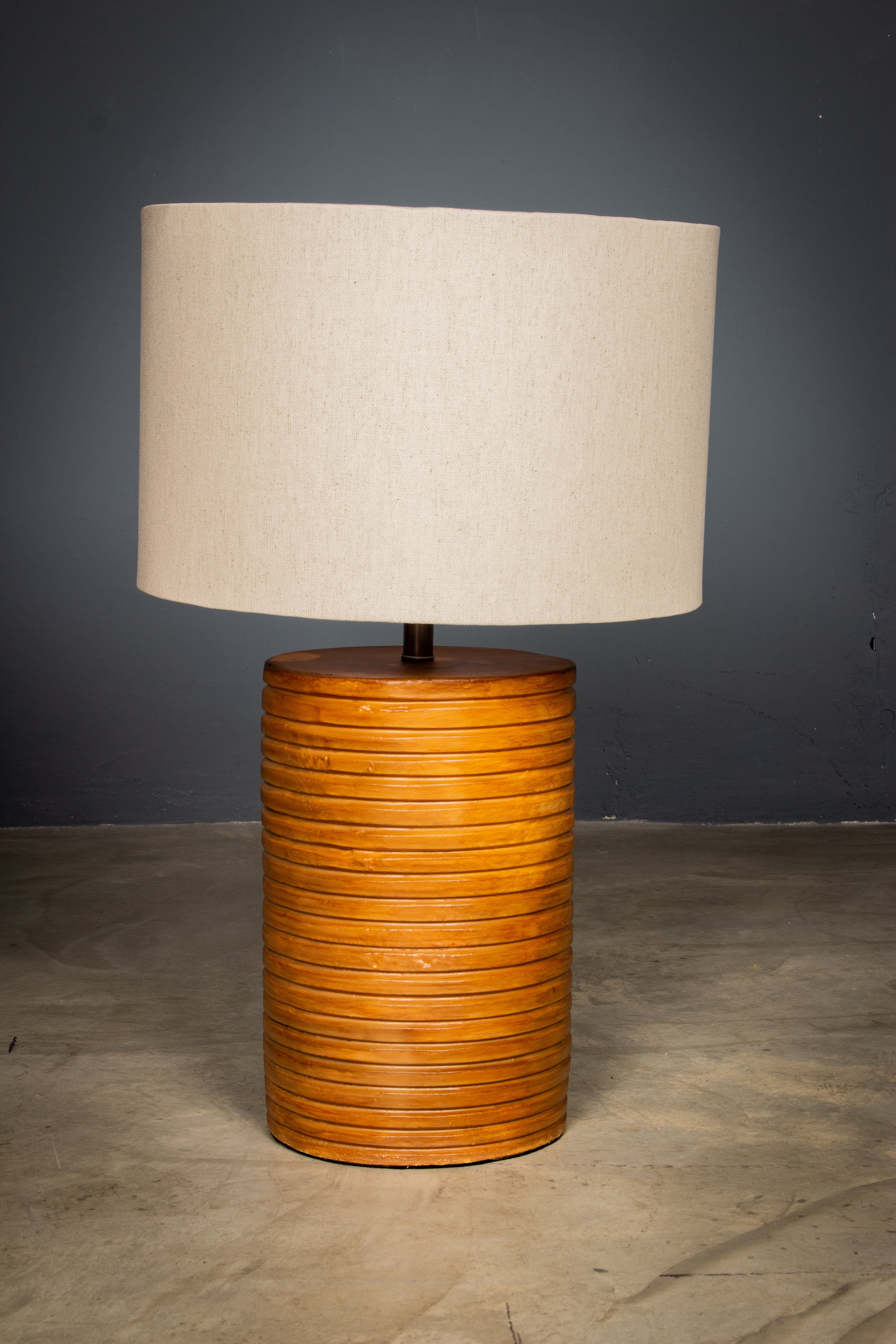 Honolulu Cast Lamp