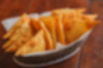 Deliciosos pastéis da vó nos sabores de queijo ou carne ou misto (10 unidades)