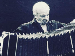 Deconstruyendo a Piazzolla. A propósito del documental “Piazzolla, los años del tiburón"