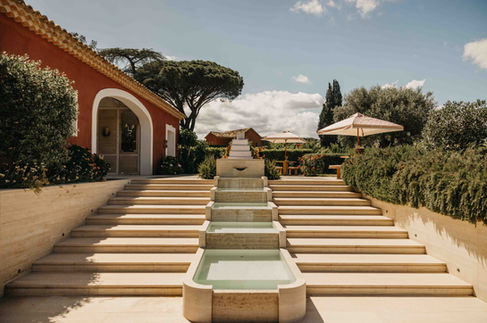 Bar and restaurant consulting project combining concept development, artistic direction and beverage program