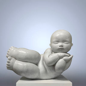Bronze sculpture "Moon" by Peruvian artist Mariela Garibay, represented by Knupp gallery in Prague