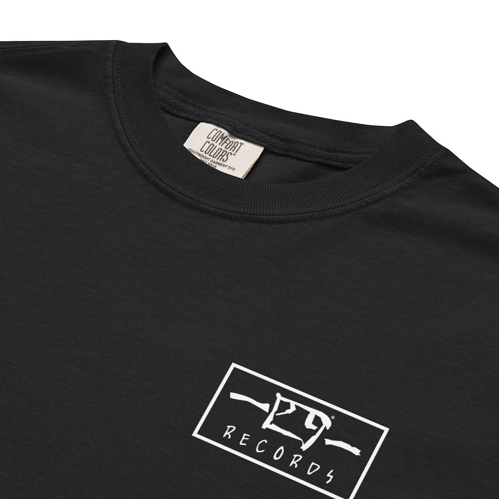 Thumbnail: 141 Black Unisex heavyweight t-shirt