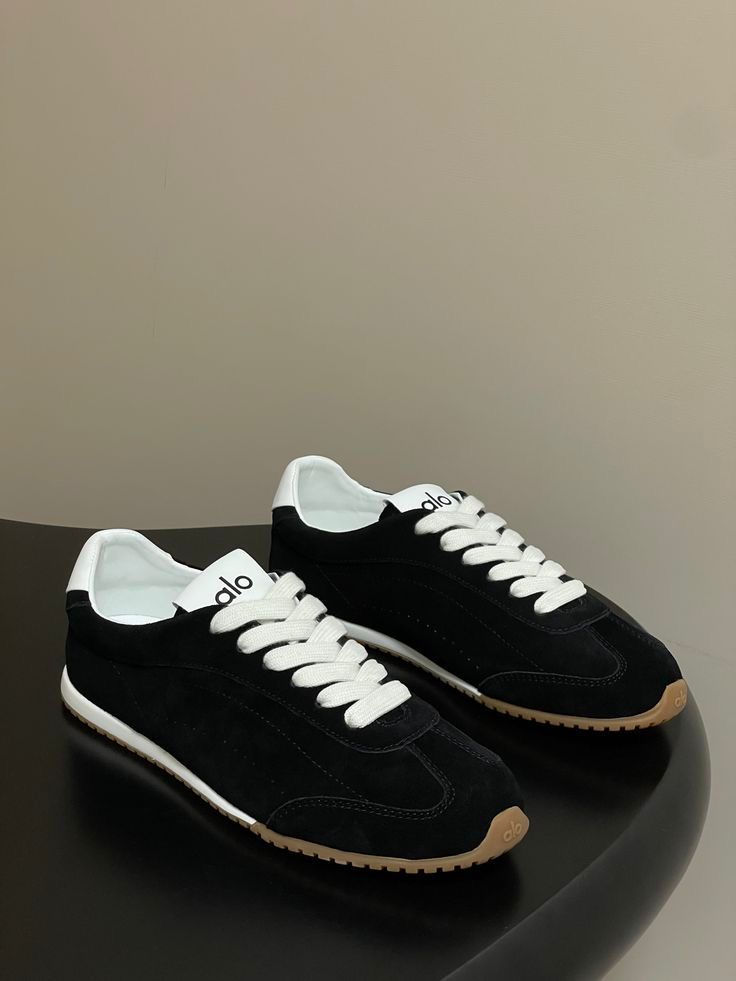 Miniatura: Alo Sunset Sneakers