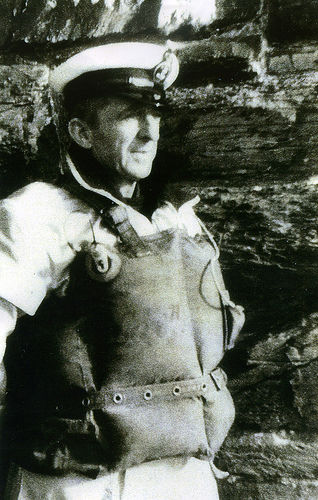 19600000 Rhys David Jones who retired in 1966 as Coxwain of R.N.L.B. The Chieftain.jpg
