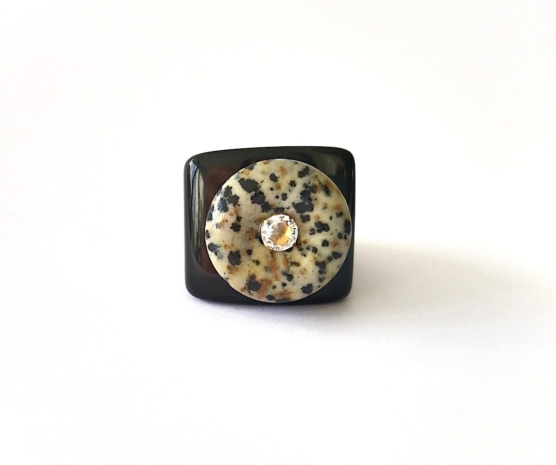 Anillo de resina con piedra natural modelo 0050