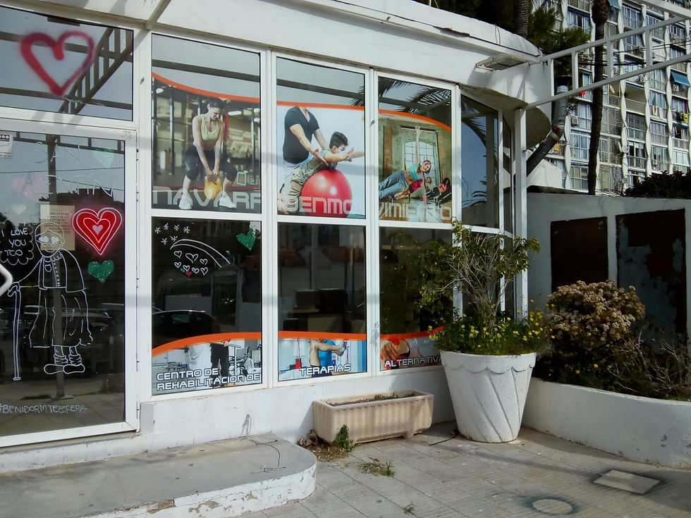 Miniatura: Escaparates y Carteles