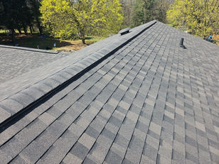 New shingle roof with ridge vent