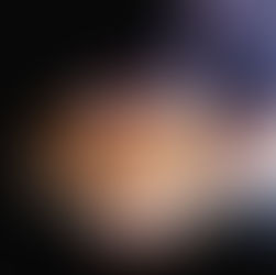 Mini Vanilla Cake with Rasberries icing