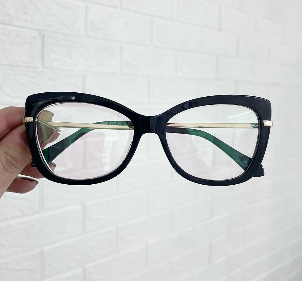 Armação 1807 preto e dourado