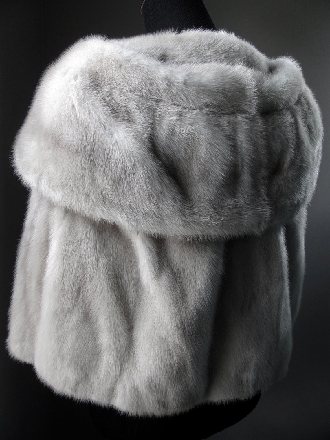 Luxury Silver Mink Fur Cape
