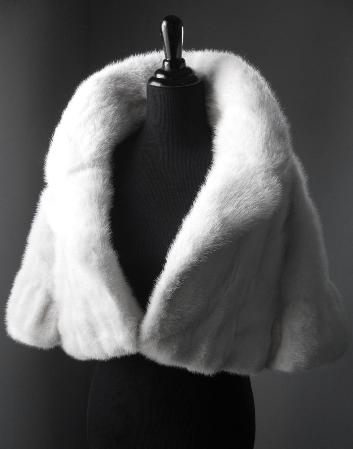 Luxury White Mink Fur Bolero