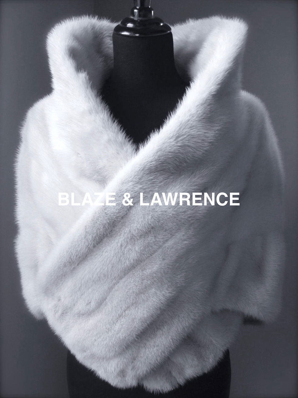 Thumbnail: Luxury Genuine White Mink Fur Stole