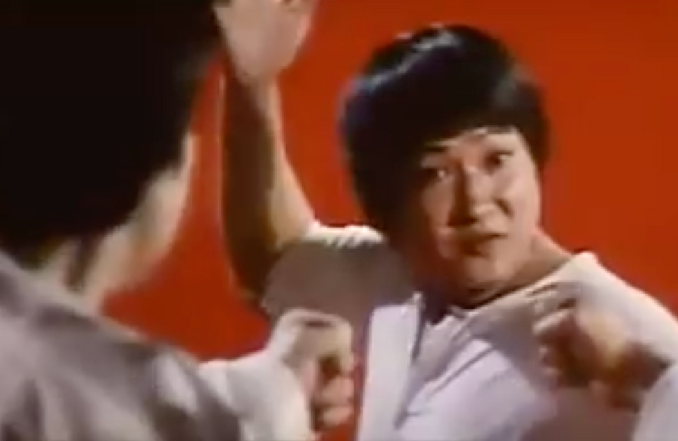 Fig6. When Sammo Hung quickly turns, it also quickly makes a reverse cut.