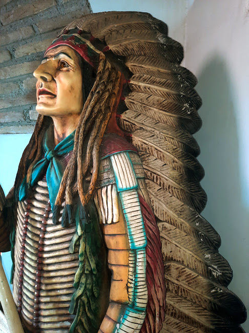 Miniatura: Statua in resina INDIANO