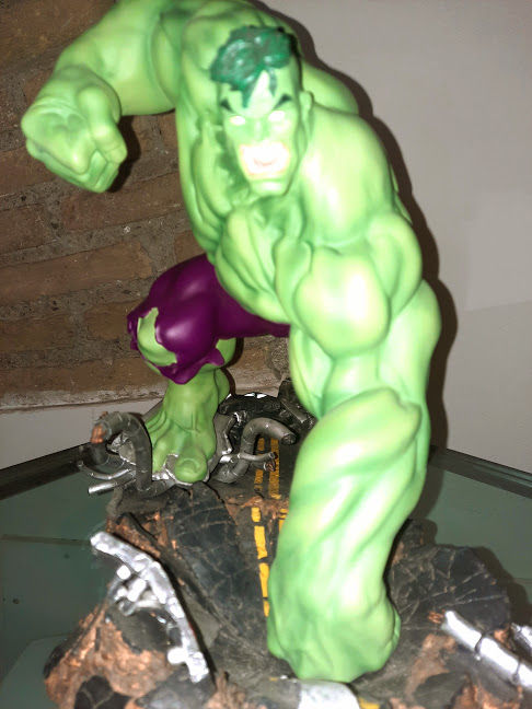 Miniatura: L'incedibile "HULK " statua in resina MARVEL