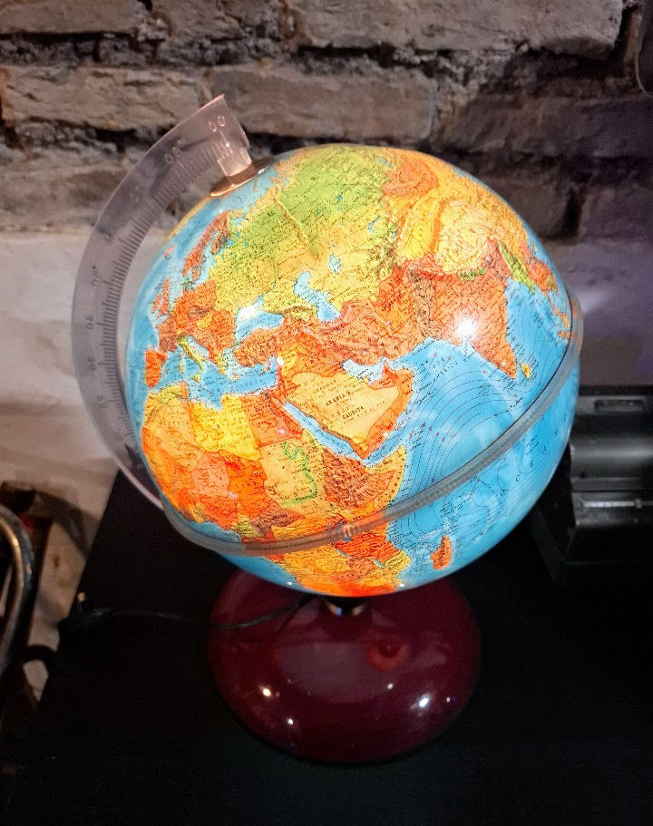 Miniatura: Mappamondo luminoso anni 60