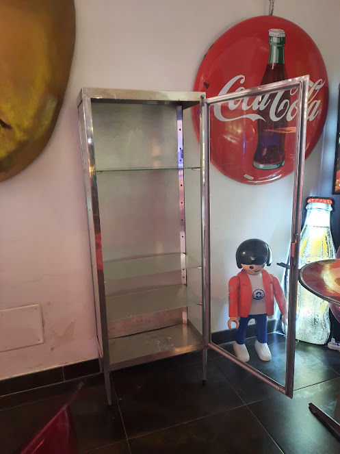 Miniatura: Vetrinetta da ambulatorio anni 50