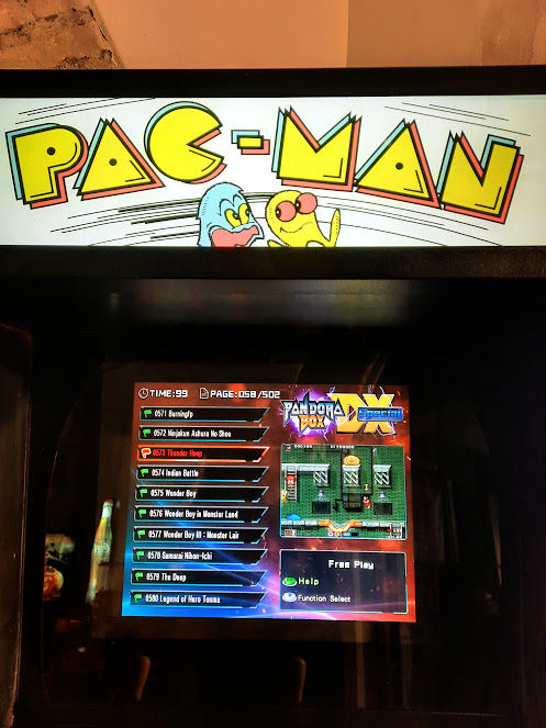 Miniatura: Arcade videogioco PAC-MAN