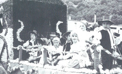 DESGENETAIS 1985
