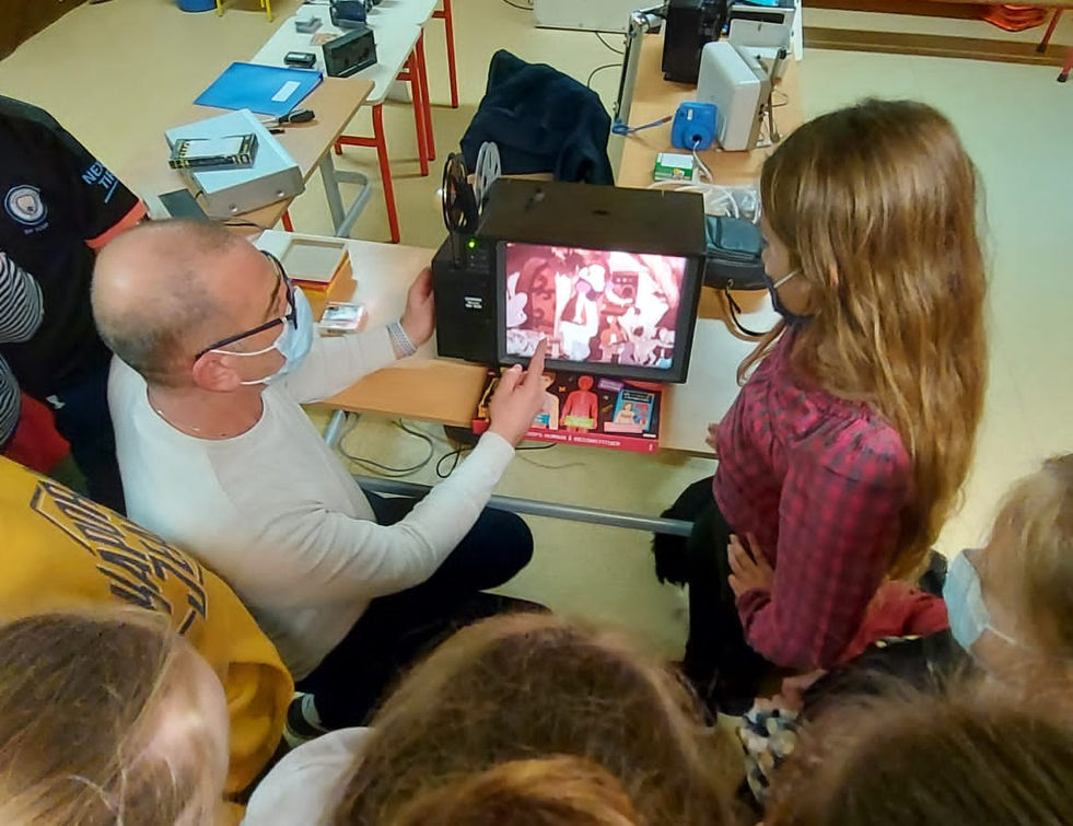 ATELIER VIDEO DESGENETAIS CYCYPRODUCTION CYRILLE PASQUIER
