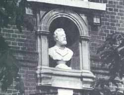 BUSTE A. DESGENETAIS