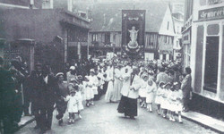 DESGENETAIS 1956