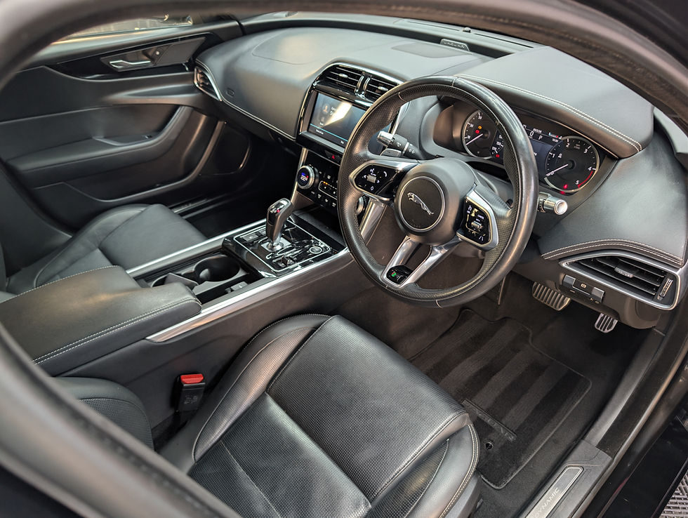 Thumbnail: Jaguar XE R-dynamic