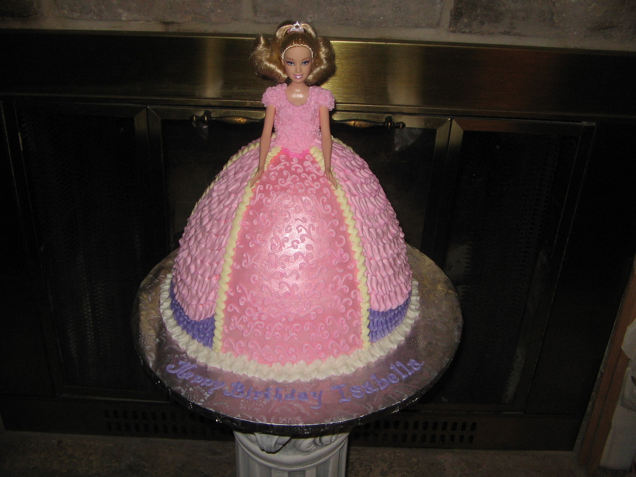 Doll cake