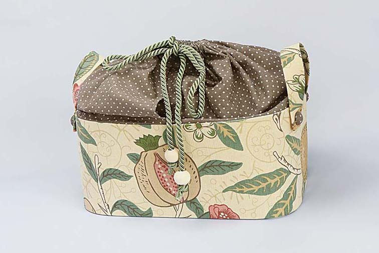 モリスの生地でカルトナージュレッスン 10月14日土曜日