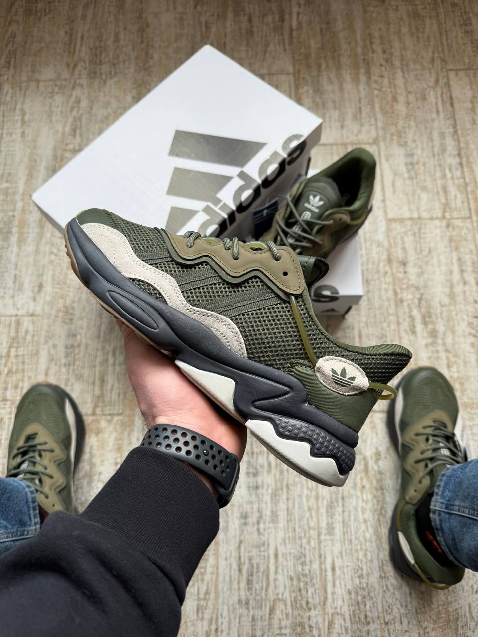 Прев'ю: Кросівки Чоловічі Adidas Ozweego Khaki & Black