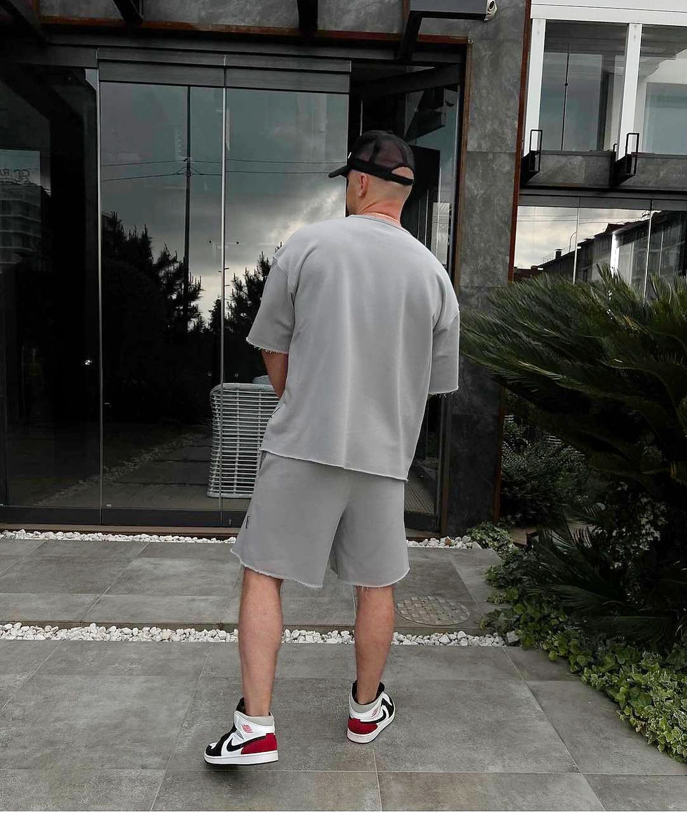 Прев'ю: Костюм літній сірий/чорний