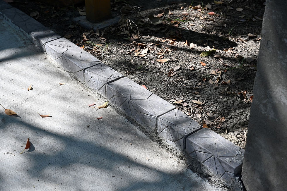 縮圖：收邊磚-三角岩面