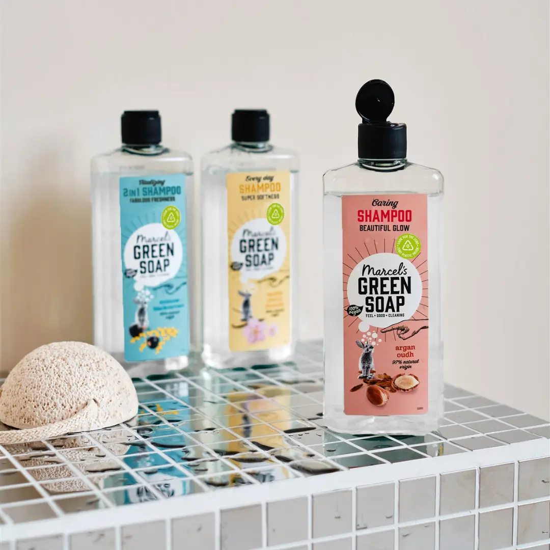 Flasche Argan & Oudh Shampoo