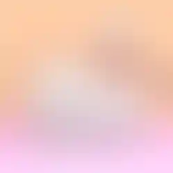 Frauenhand mit Wäschetrocknerbällen von BRAUZZ