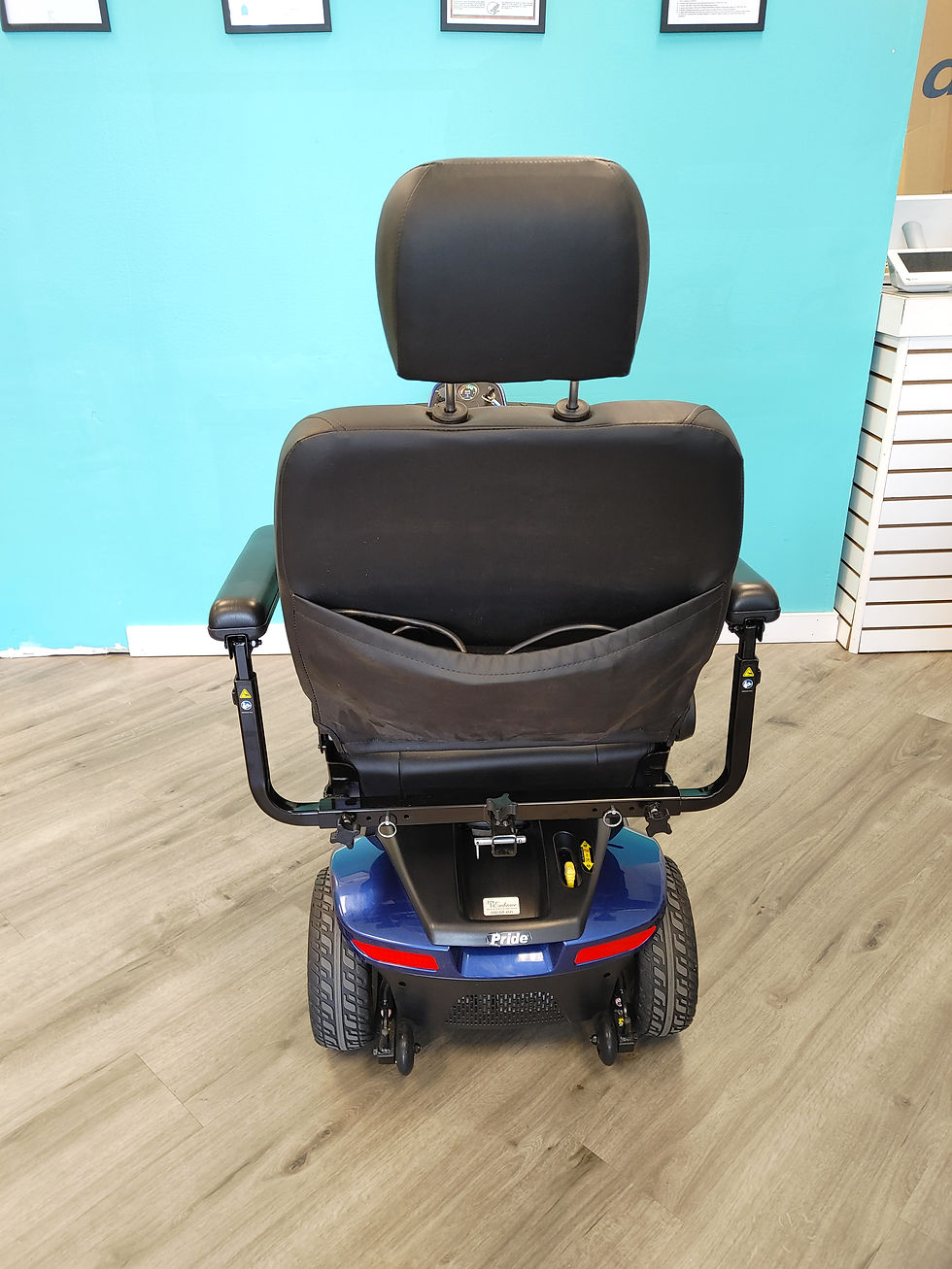 Thumbnail: USED Pride Mobility-4 Wheel Scooter Victory 10