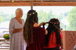 Maiden braiding hair