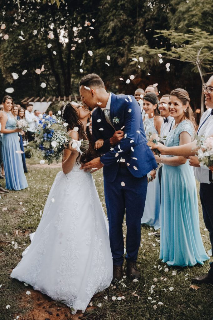 One of my favorite topics to talk about with friends is if we could re-do our wedding day, what we would do differently. I have yet to talk to someone who has absolutely nothing they would change. Whether it be the way they had their luncheon to the time of day they got married, most people have some sort of regret. In this post, I am going to impart some of the wisdom my friends and I have learned to hopefully help you have a smooth day in which you feel loved and also have fun! But also let it be known that not everything is going to go perfectly. You'll probably have regrets too. Everyone is different in their preferences and their expectations of their big day. So remember that you don't have to abide by everything on this list. But hopefully it will still be helpful!