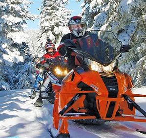 Pistes de moto neige à proximité