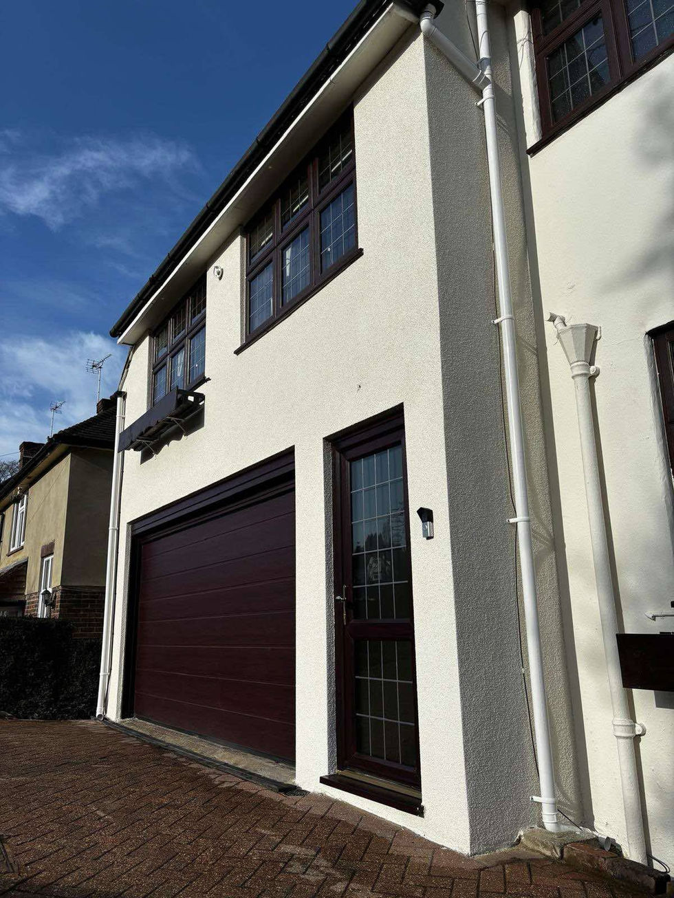 Silicone Render, Banstead