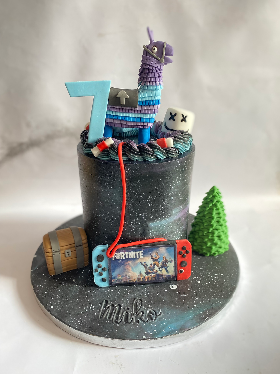 Fortnite Cake