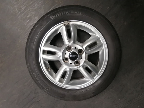 BMW MINI 用純正15インチホイール(冬タイヤ付)