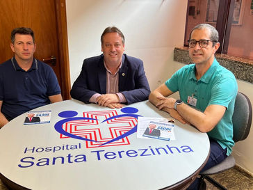 Reunião no Hospital Santa Terezinha de Erechim