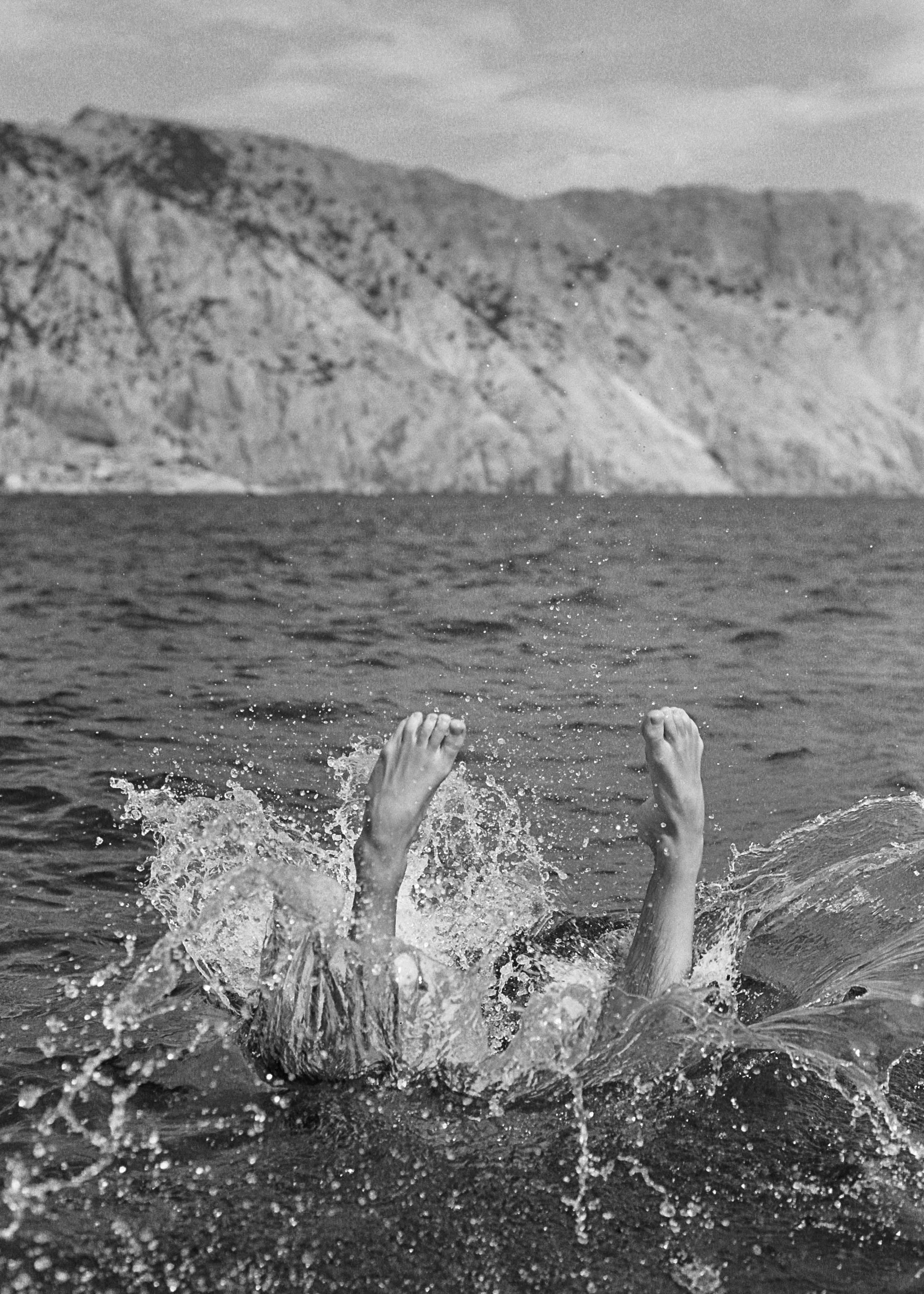 MEDITERRANEAN SPLASH IN ANALOG (n.0581BW) BY ZUZANA 'MAZU' H.M.