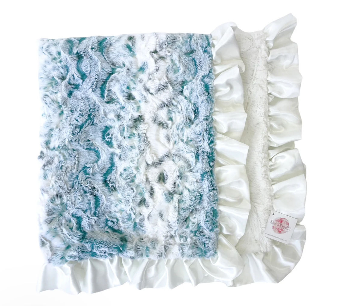 Rockin Royalty Shoreline Dreams Luxe Cuddle Blanket