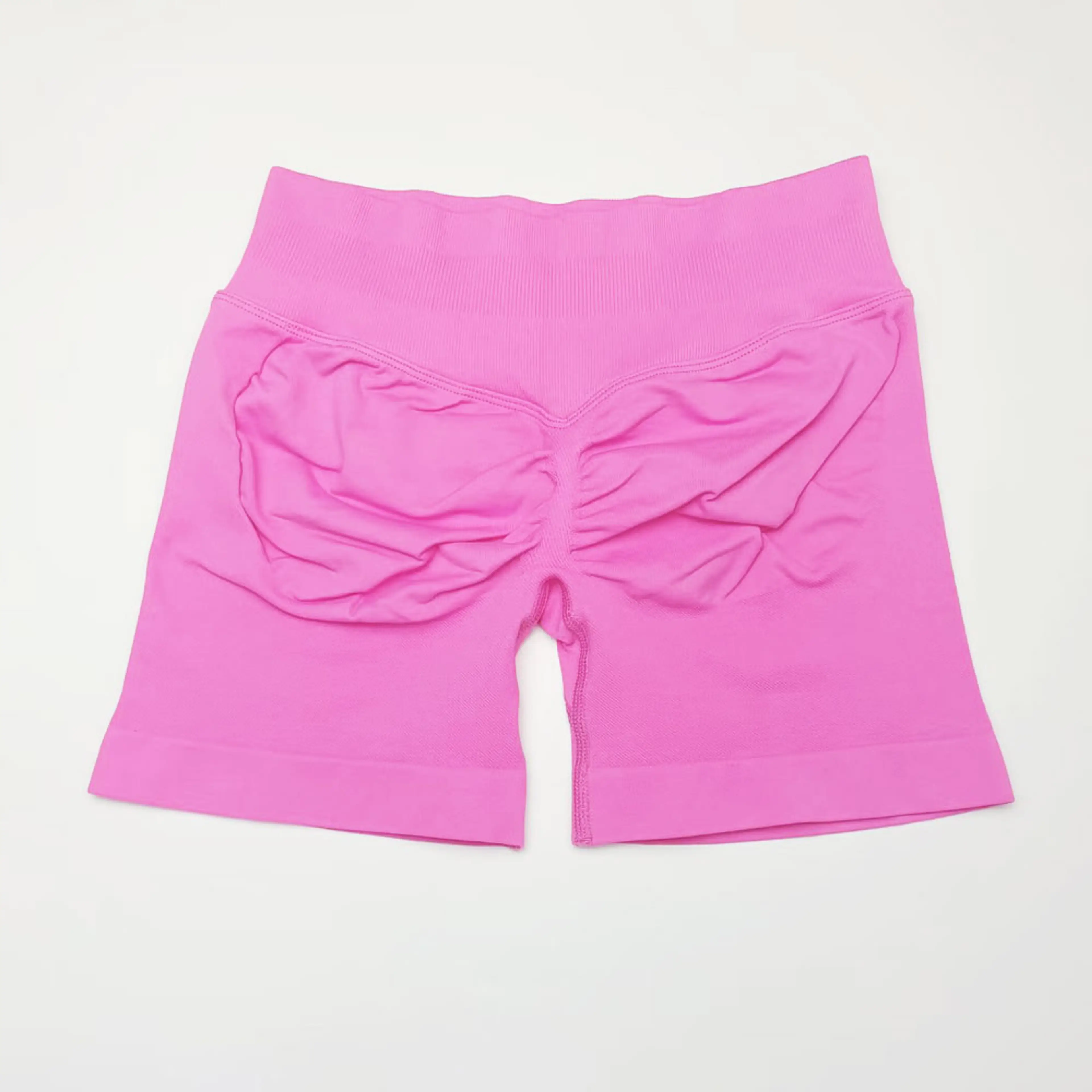 Cykelshorts i blomrosa, en klar cerise