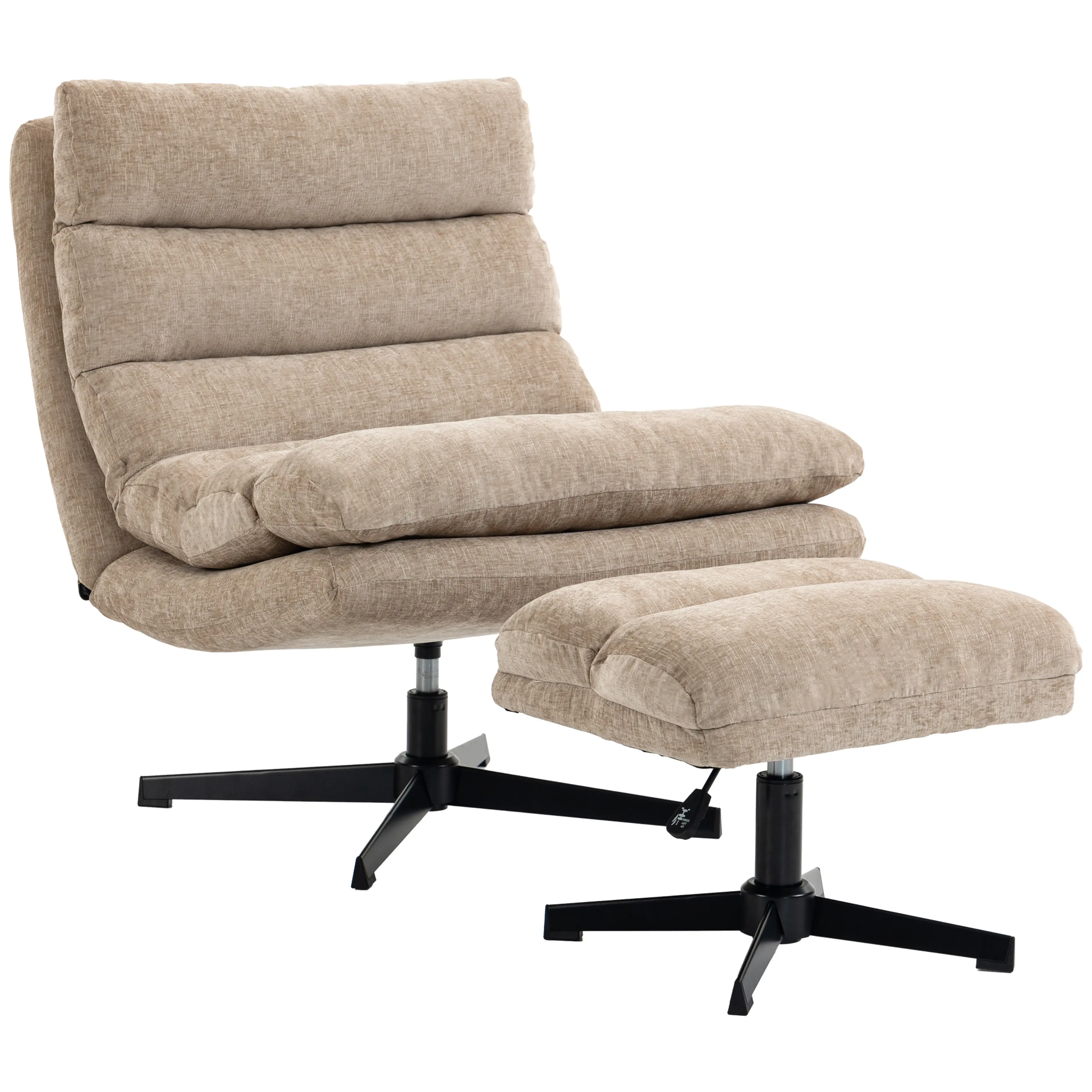 Beige loungefåtölj i chenille med fotpall, båda på svart stjärnfot, på vit bakgrund