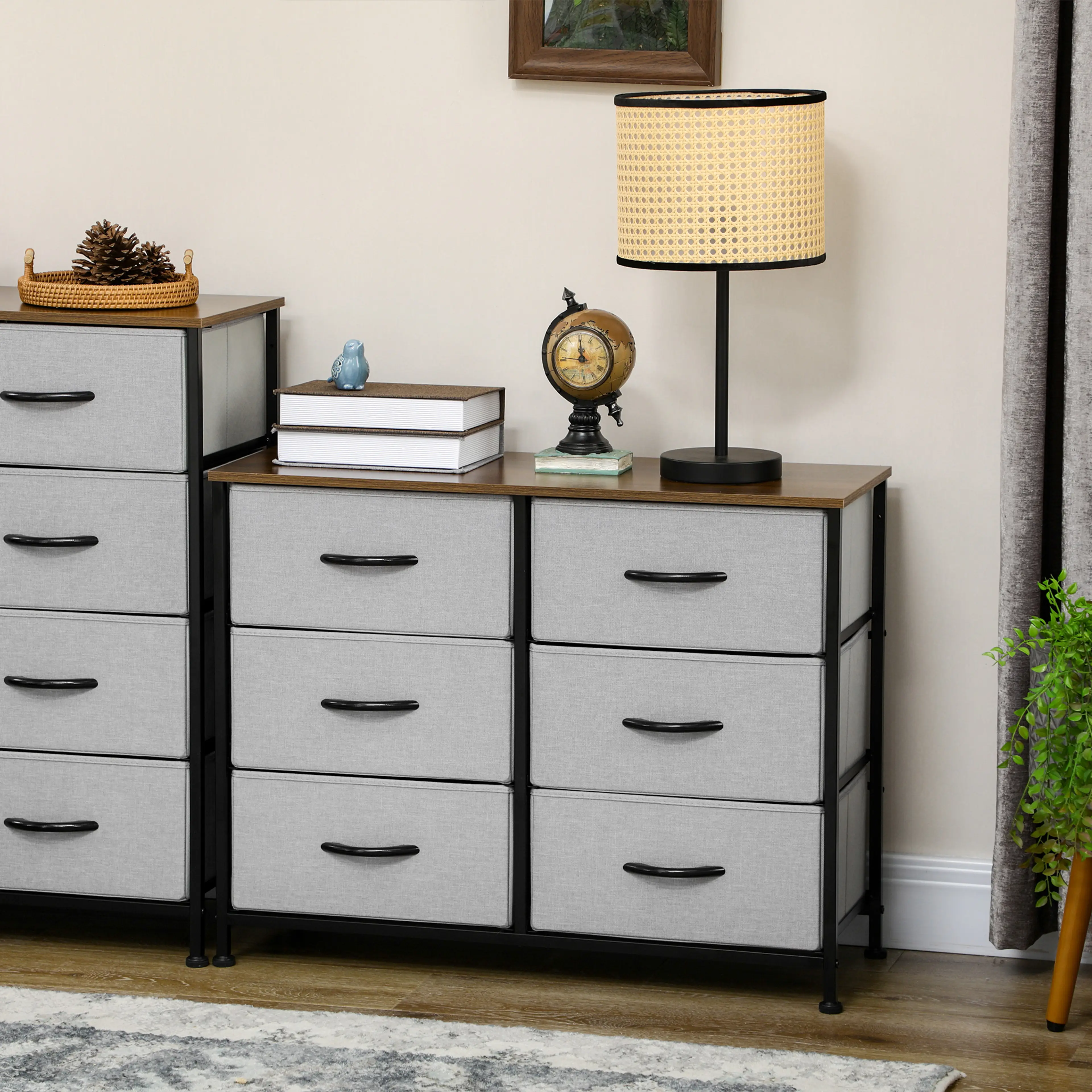 Byrå med 6 tyglådor 80×30×62,5 cm i industristil med stålram